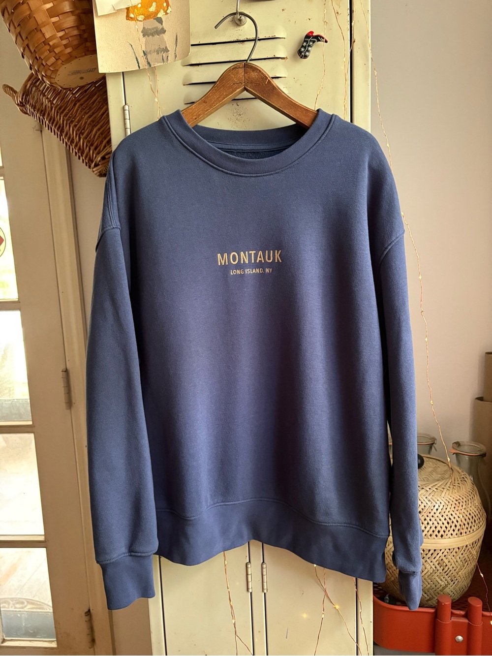 AE Everyday Luxe Graphic Crew Neck Sweatshirt “Montauk Long Island NY” - Picture 7 of 10